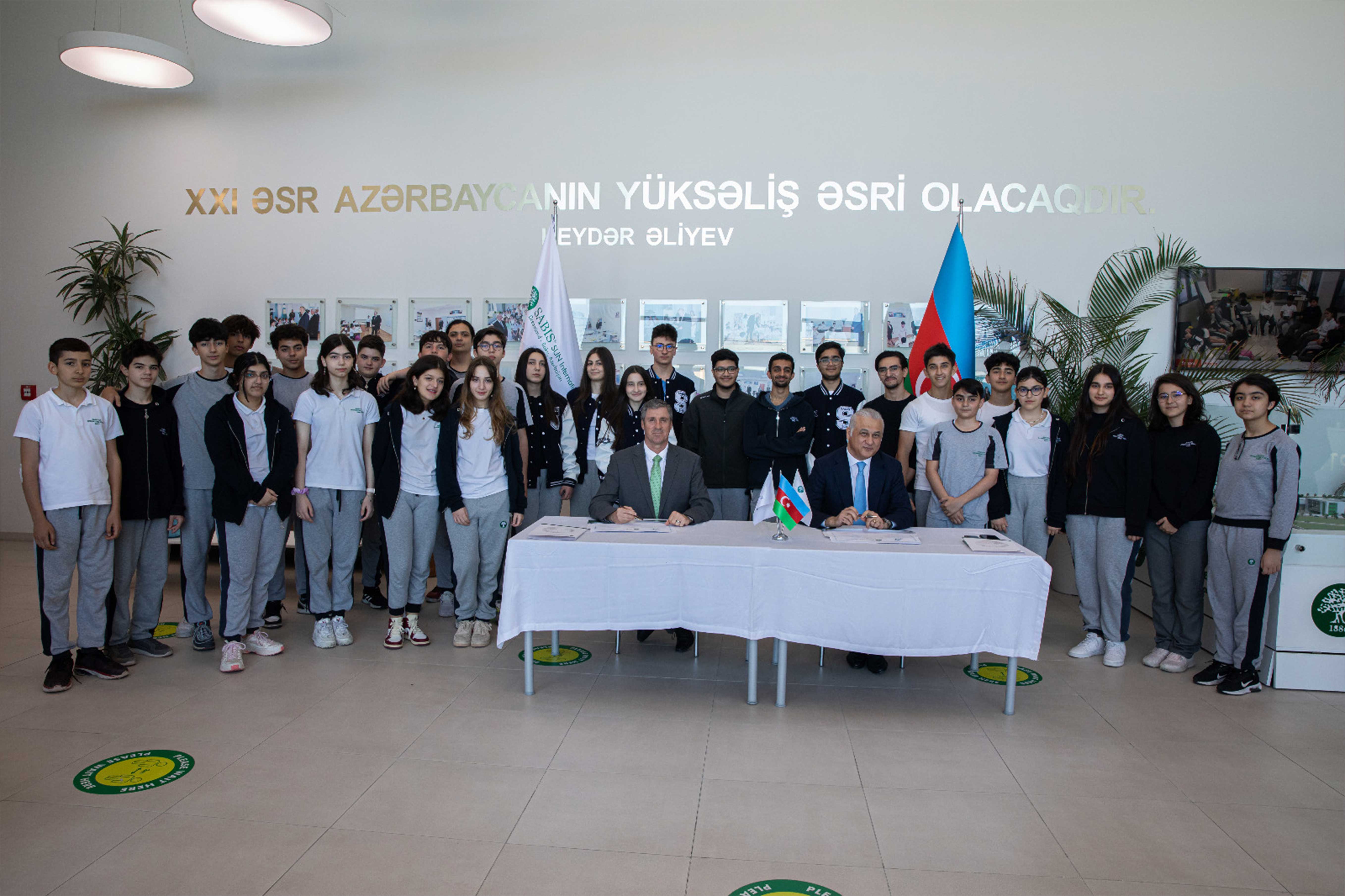 SABIS® SUN запускает программу студенческой стажировки в Azersun Holding
